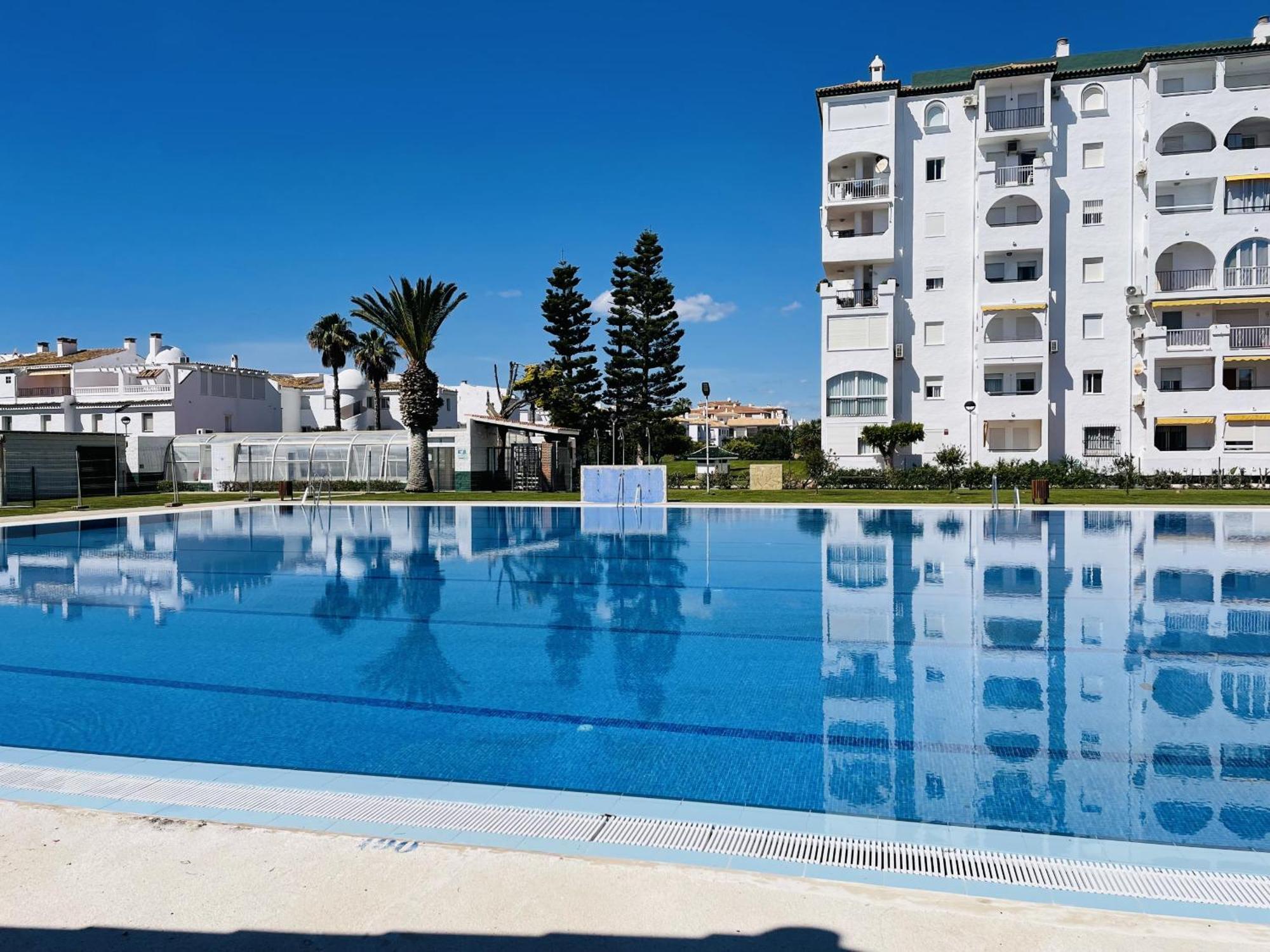 Apartamento Laguna Beach At Home Torrox Exterior foto
